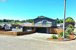 2600 15th St, North Bend, OR 97459 - Photo 3