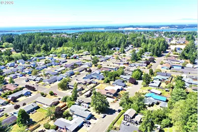 2600 15th St, North Bend, OR 97459 - Photo 7