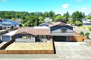 2600 15th St, North Bend, OR 97459 - Photo 39