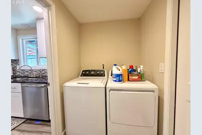 2600 15th St, North Bend, OR 97459 - Photo 17