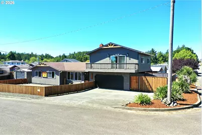 2600 15th St, North Bend, OR 97459 - Photo 1