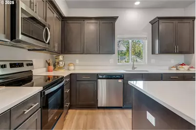 1484 N Steiwer Ln, Newberg, OR 97132 - Photo 15