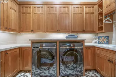 13150 SW Iron Mountain Blvd, Portland, OR 97219 - Photo 21