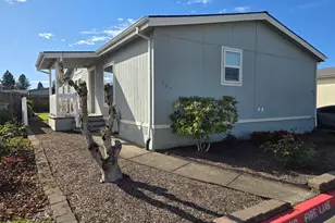 1000 S McKern Ct, Newberg, OR 97132 - Photo 1