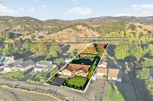 269 Bailey Dr, Roseburg, OR 97471 - Photo 1