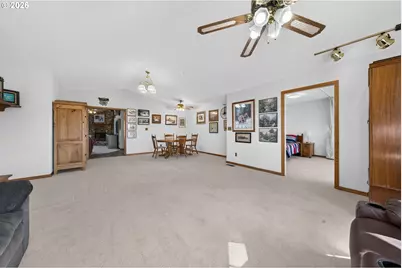 269 Bailey Dr, Roseburg, OR 97471 - Photo 17