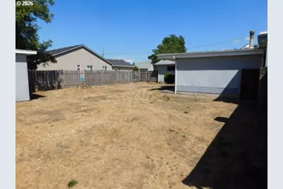 1336 Franklin St, Lebanon, OR 97355 - Photo 11