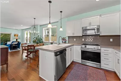 1520 SE 87th Ave SE, Portland, OR 97216 - Photo 5