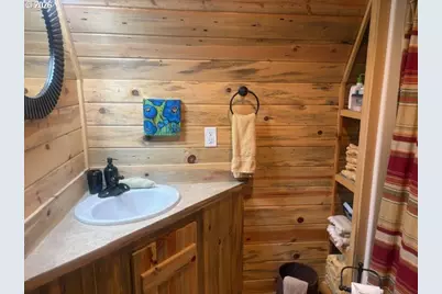 19021 Alpine Breeze Way, Crescent Lake, OR 97733 - Photo 37