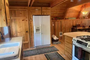 19021 Alpine Breeze Way, Crescent Lake, OR 97733 - Photo 11