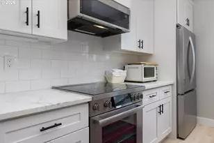 784 SW 28th Ct, Lincoln City, OR 97367 - Photo 11