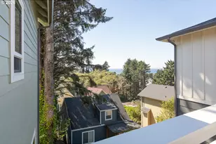 784 SW 28th Ct, Lincoln City, OR 97367 - Photo 35