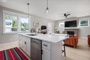 784 SW 28th Ct, Lincoln City, OR 97367 - Photo 9