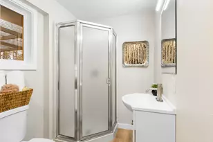 11630 SW Tigard Dr, Tigard, OR 97223 - Photo 13