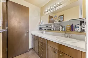 1060 Garfield Ave, Coos Bay, OR 97420 - Photo 17