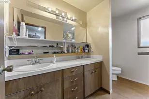 1060 Garfield Ave, Coos Bay, OR 97420 - Photo 15