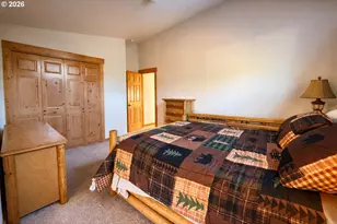 125 Melgard Ct, Detroit, OR 97342 - Photo 15