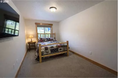 125 Melgard Ct, Detroit, OR 97342 - Photo 23