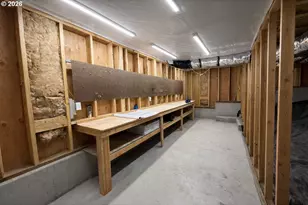 125 Melgard Ct, Detroit, OR 97342 - Photo 27