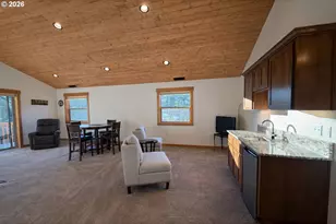 125 Melgard Ct, Detroit, OR 97342 - Photo 19