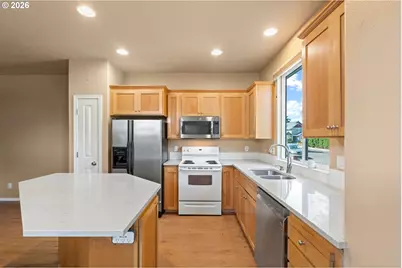 1149 N Spruce Ct, Canby, OR 97013 - Photo 11
