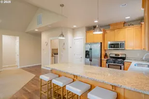 21022 Jenny Marie Ln, Aurora, OR 97002 - Photo 9