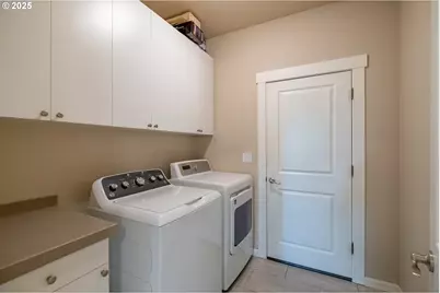 21022 Jenny Marie Ln, Aurora, OR 97002 - Photo 31