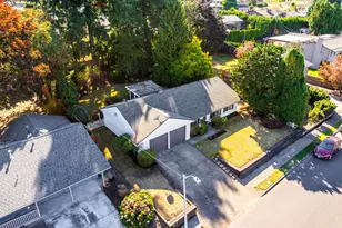 13236 NE Shaver St, Portland, OR 97230 - Photo 33