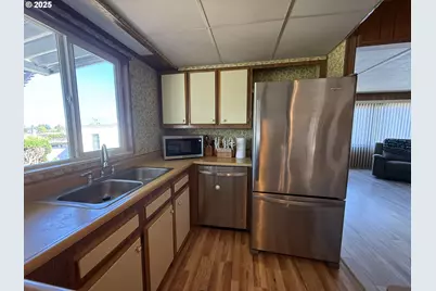 1709 NE 78th St, Vancouver, WA 98665 - Photo 11