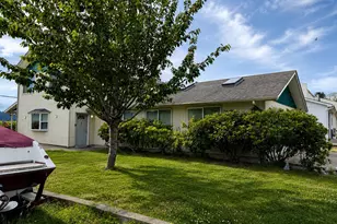 925 Front St, Gardiner, OR 97441 - Photo 23
