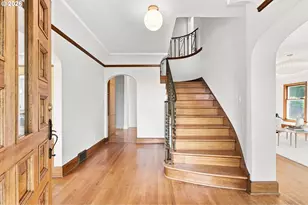 526 SE 65th Ave, Portland, OR 97215 - Photo 9