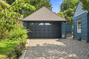 526 SE 65th Ave, Portland, OR 97215 - Photo 7