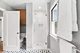 526 SE 65th Ave, Portland, OR 97215 - Photo 29