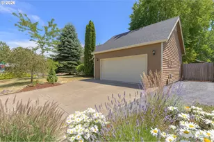 1642 SW Tamarack St, McMinnville, OR 97128 - Photo 5
