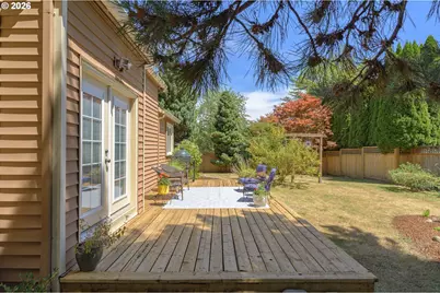 1642 SW Tamarack St, McMinnville, OR 97128 - Photo 35