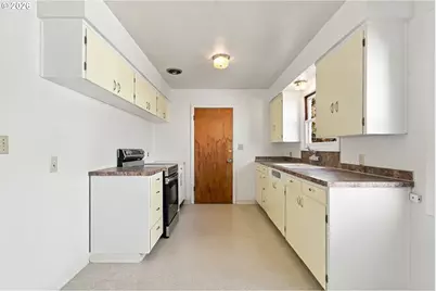 2526 E 20th St, Vancouver, WA 98661 - Photo 15