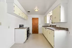 2526 E 20th St, Vancouver, WA 98661 - Photo 15