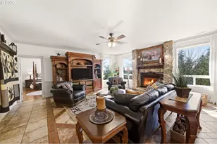 2910 SE 282nd Ct, Camas, WA 98607 - Photo 9