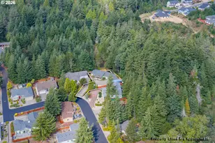 2134 Lynne Dr, North Bend, OR 97459 - Photo 3