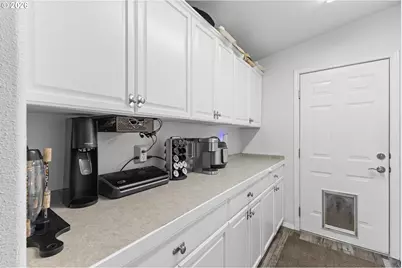 2134 Lynne Dr, North Bend, OR 97459 - Photo 15