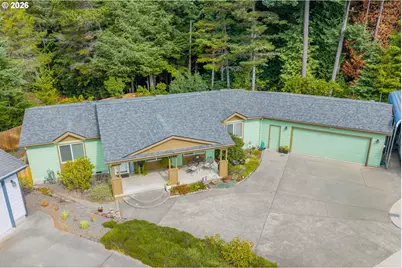 2134 Lynne Dr, North Bend, OR 97459 - Photo 1