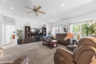 2134 Lynne Dr, North Bend, OR 97459 - Photo 7