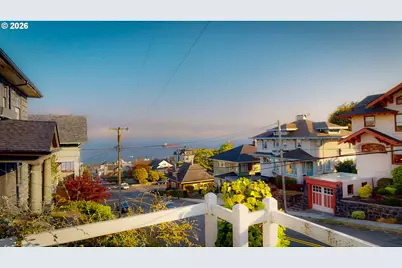 997 16th St, Astoria, OR 97103 - Photo 11