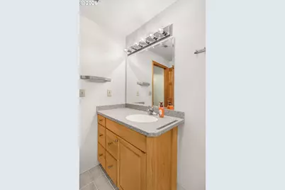 7466 SE 112th Ave, Portland, OR 97266 - Photo 31