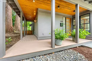 3646 SE Martins St, Portland, OR 97202 - Photo 3