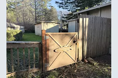 16947 Parkview Dr, Brookings, OR 97415 - Photo 27