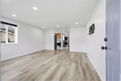 10068 SE Brandeis St, Clackamas, OR 97015 - Photo 5