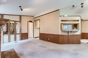 18485 SW Pacific Dr, Tualatin, OR 97062 - Photo 11