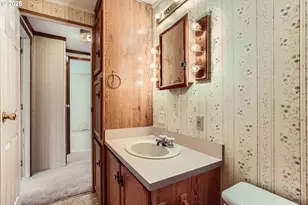 18485 SW Pacific Dr, Tualatin, OR 97062 - Photo 27