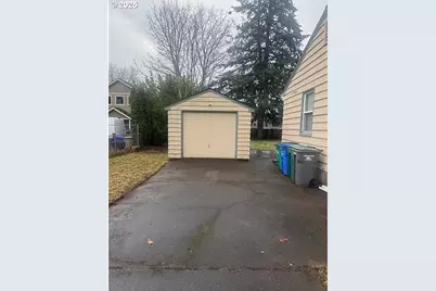 12526 SE Tibbetts St, Portland, OR 97236 - Photo 5